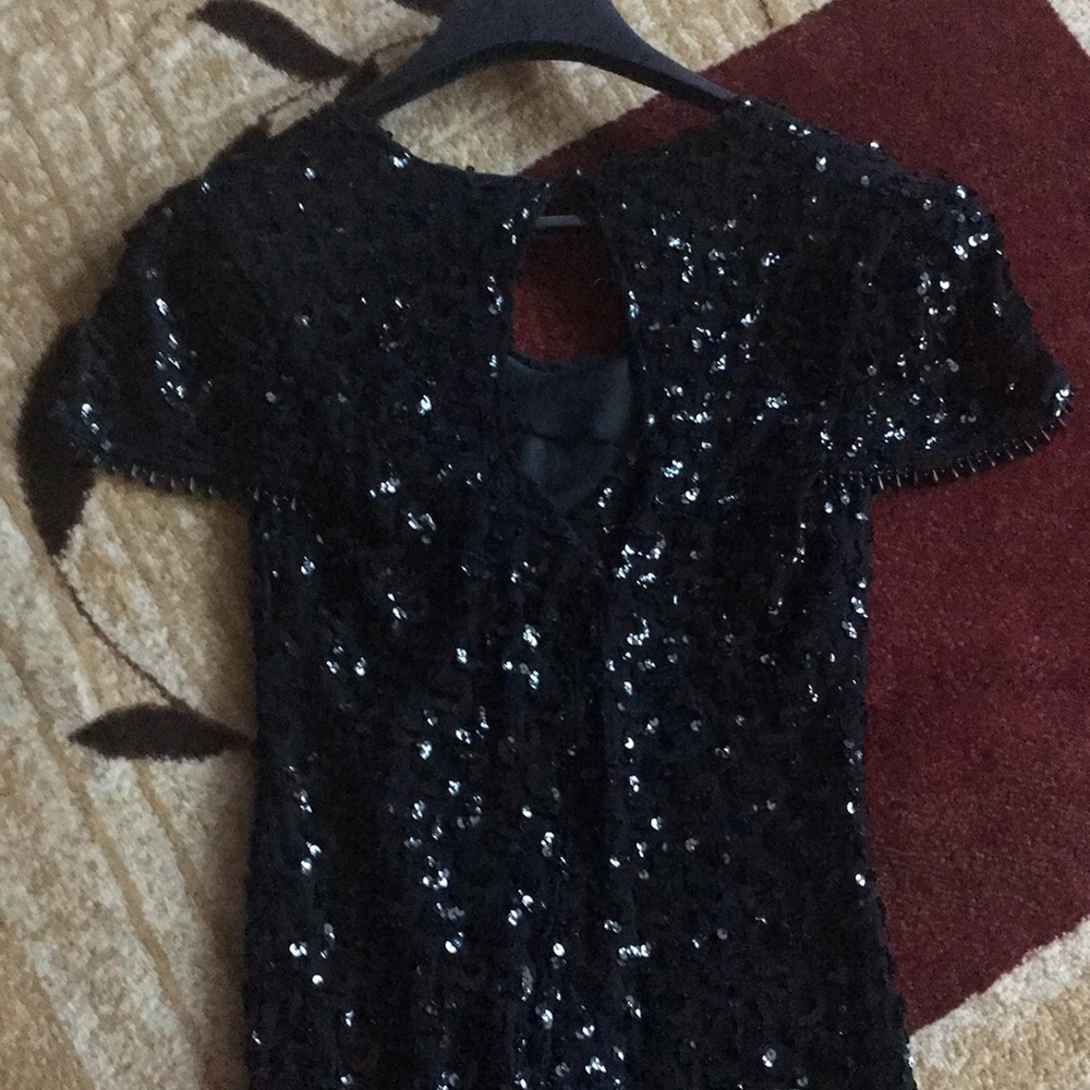 Black sequins dress - Picture 3 of 3